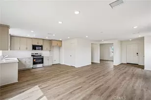 10635 Sea Venture Wy, Victorville, CA 92392 - Photo 8
