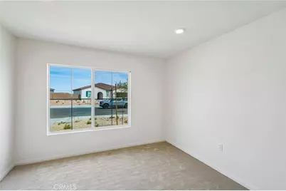 10635 Sea Venture Way, Victorville, CA 92392 - Photo 14