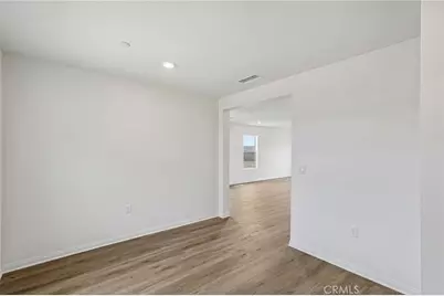 10635 Sea Venture Way, Victorville, CA 92392 - Photo 12