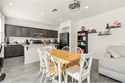 30425 Village Knoll Drive, Menifee, CA 92584 - Photo 8