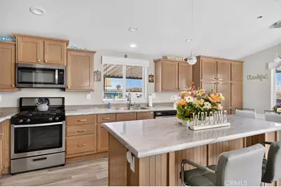15980 Grand Avenue #M-27, Lake Elsinore, CA 92530 - Photo 6