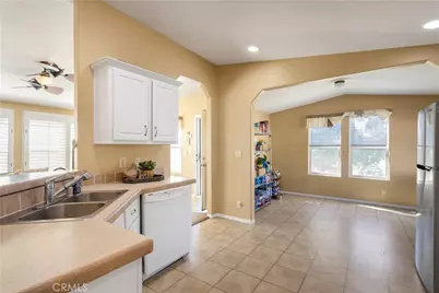 28306 Connecticut Drive, Menifee, CA 92587 - Photo 8