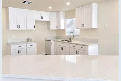 725 W Thornton Ave #105, Hemet, CA 92543 - Photo 10