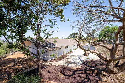 1205 Via Del Cerro, Vista, CA 92084 - Photo 14