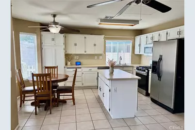 845 Stonehenge Court, Hemet, CA 92545 - Photo 2
