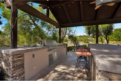 41945 Calle Contento, Temecula, CA 92592 - Photo 64