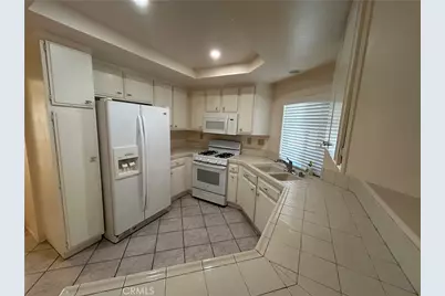 28250 Bavaria Drive, Menifee, CA 92585 - Photo 12