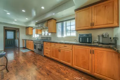 2531 Poinsettia Street, Santa Ana, CA 92706 - Photo 18