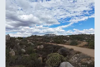 812 Rocky Valley Way, Aguanga, CA 92539 - Photo 44