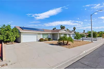 1380 Amberwood Drive, Hemet, CA 92543 - Photo 2