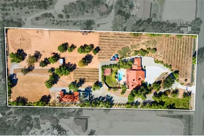 39555 Avenida Bonita, Murrieta, CA 92562 - Photo 4