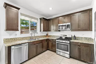 24174 Carnation, Lake Elsinore, CA 92532 - Photo 12