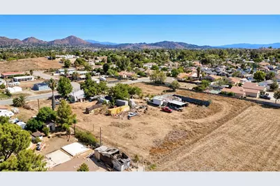 32550 Morelock Way, Wildomar, CA 92595 - Photo 12