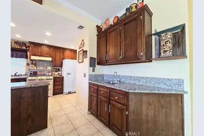 39800 Highbury, Murrieta, CA 92563 - Photo 14