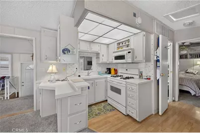 1295 S Cawston Avenue #86, Hemet, CA 92545 - Photo 8