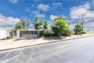 32675 Asbury Street, Winchester, CA 92596 - Photo 2