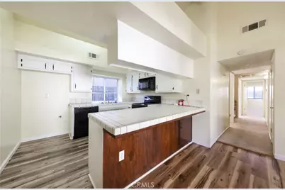 2712 Sunview, Bakersfield, CA 93306 - Photo 10