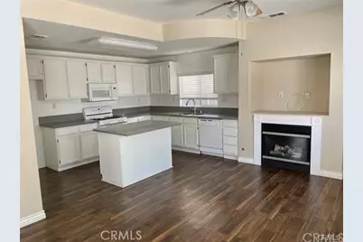 26236 Lawrence Union, Murrieta, CA 92563 - Photo 2