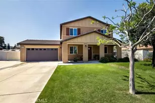 1056 E Washington Ave, San Jacinto, CA 92583 - Photo 1