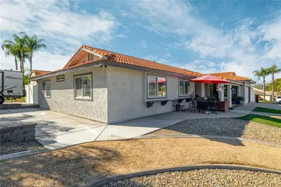 30051 Vacation, Canyon Lake, CA 92587 - Photo 4