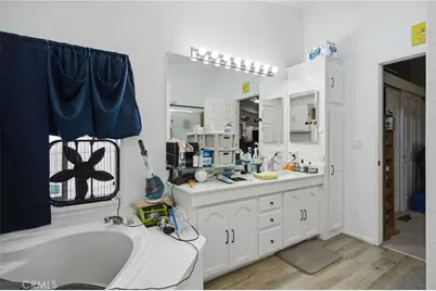 138 Encanto, Tustin, CA 92780 - Photo 18