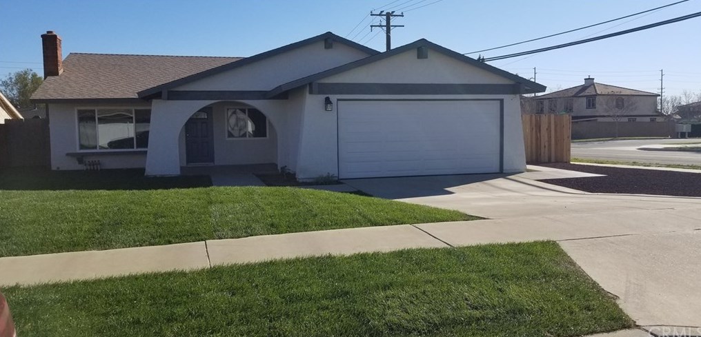15701 Grevillea St, Fontana, CA 92335-5460