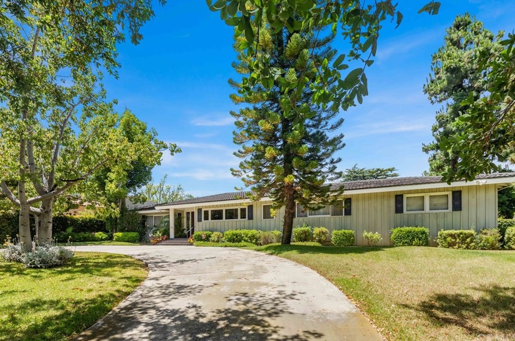 701 Anoakia Ln, Arcadia, CA 91006