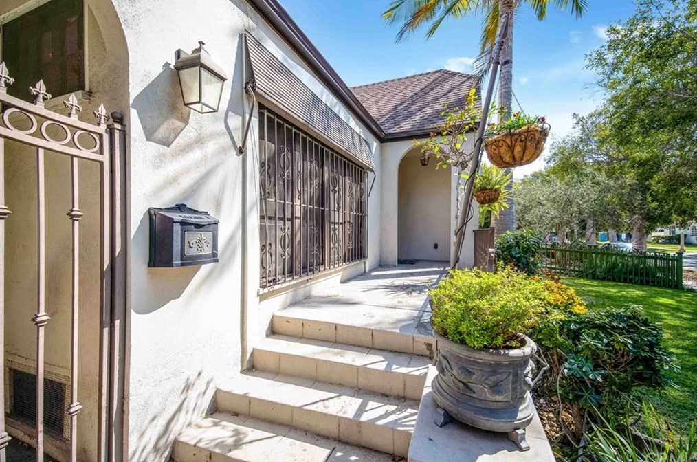 612 Citrus Ave, Los Angeles, CA 90036-3535