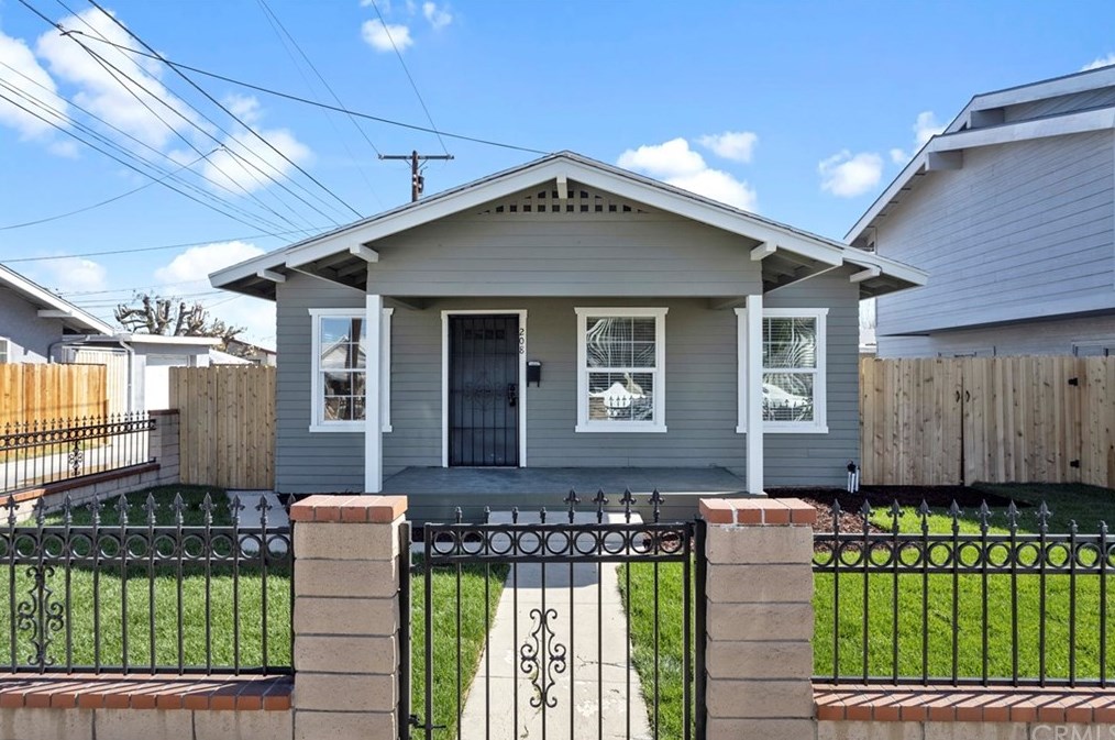 208 N Carleton Ave, Anaheim, CA 92801