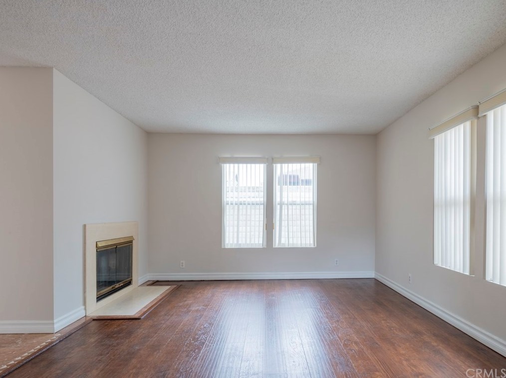 1137 Reservoir St, Pomona, CA 91766-3857