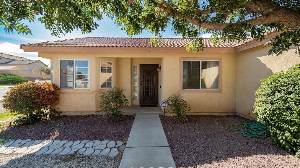 3172 Dolomite Ave, Palmdale, CA 93550