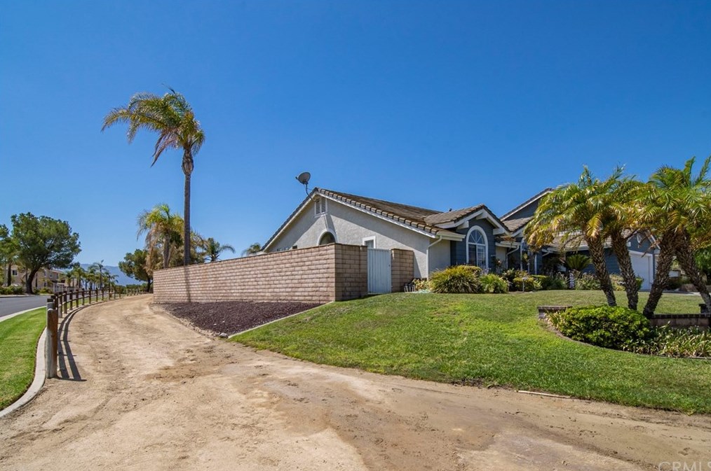 3178 Pacer Dr, Norco, CA 92860