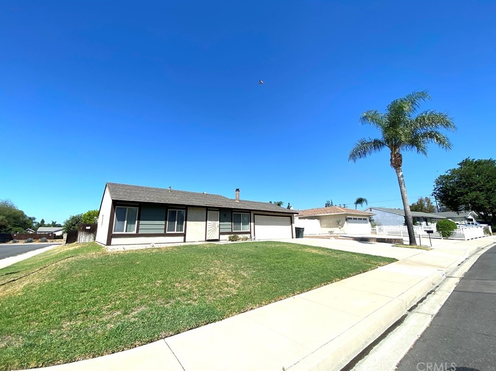 1330 Platinum Ct, Ontario, CA 91762
