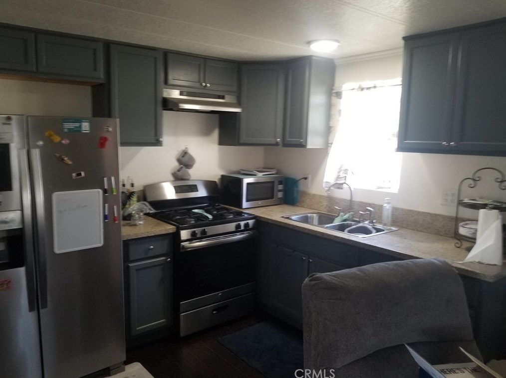 8086 Mission Blvd #9, Riverside, CA 92509