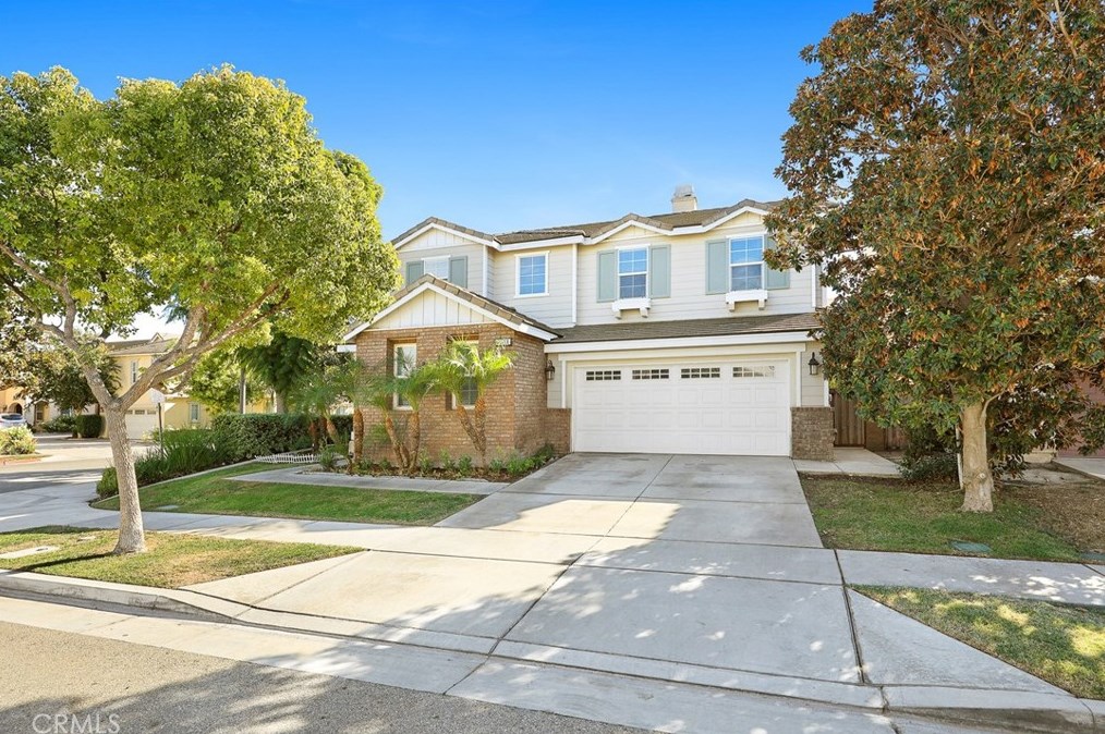 6881 Vanderbilt St, Chino, CA 91710