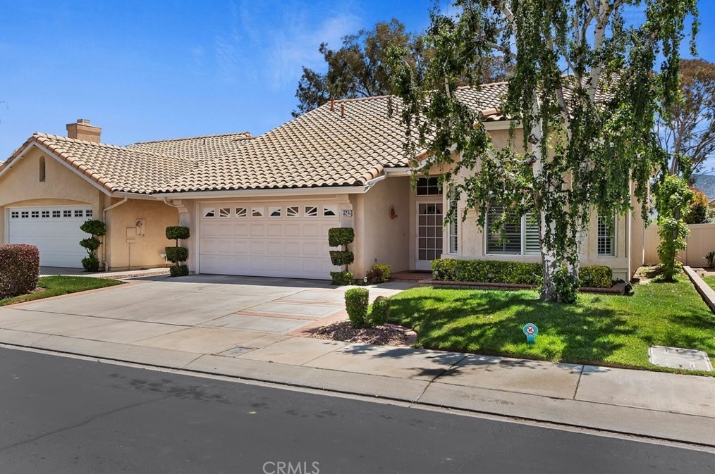 1142 Fairway Oaks Ave, Banning, CA 92220-6411