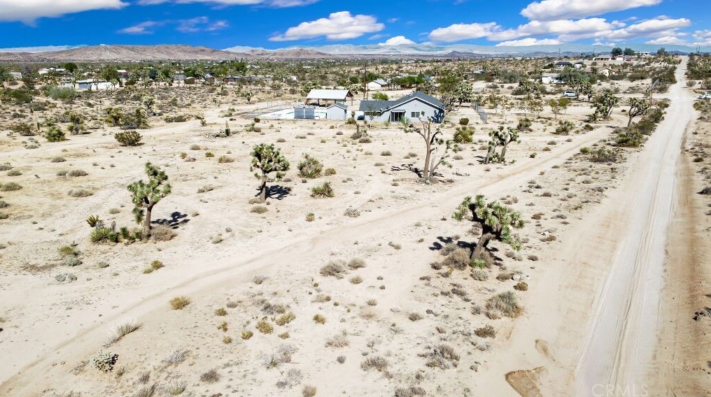 3634 El Dorado Ave, Yucca Valley CA  92284-9137 exterior