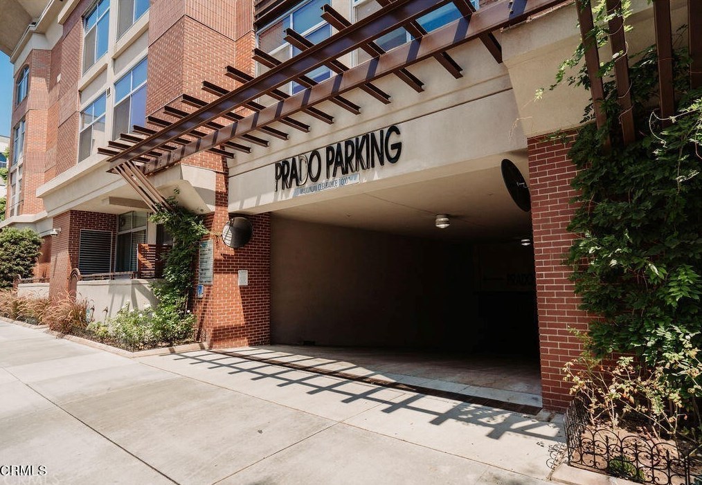 840 Green St, Pasadena CA  91101-5426 exterior