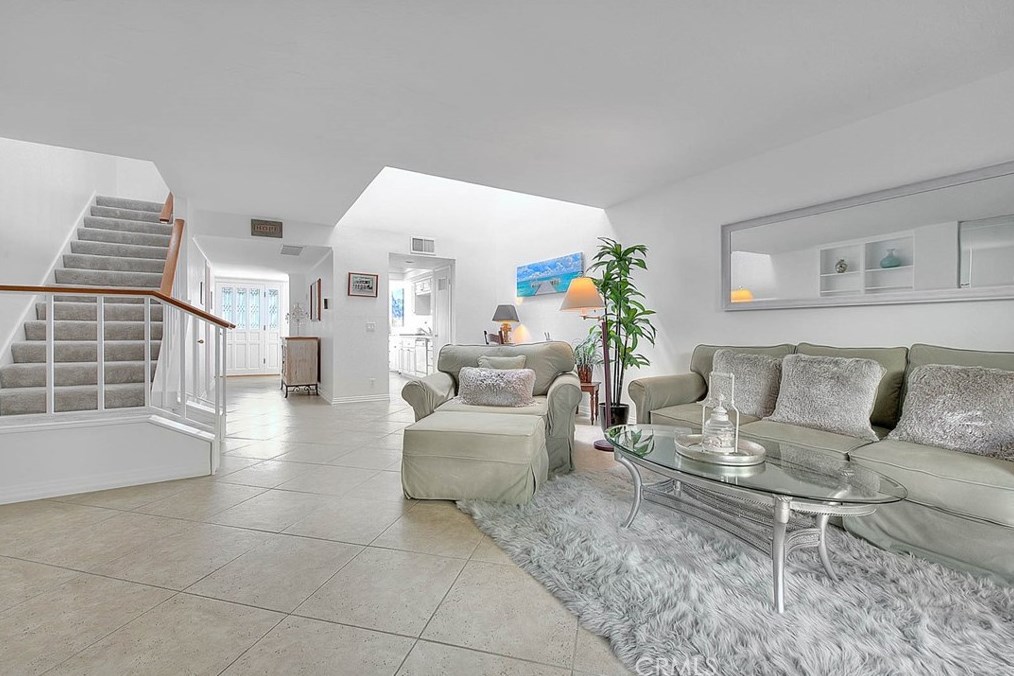 18691 Applewood Circle #17, Huntington Beach, CA 92646