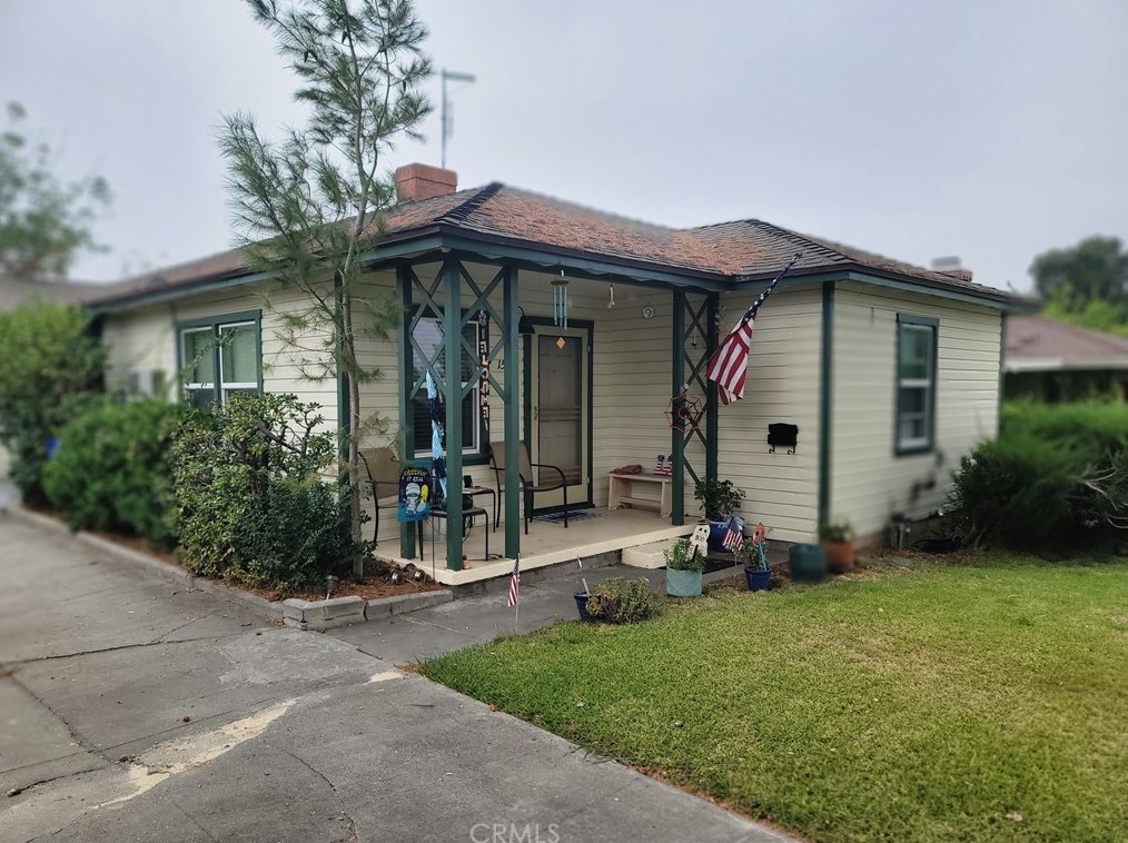 158 Poinsettia Ave, Monrovia, CA 91016-2308