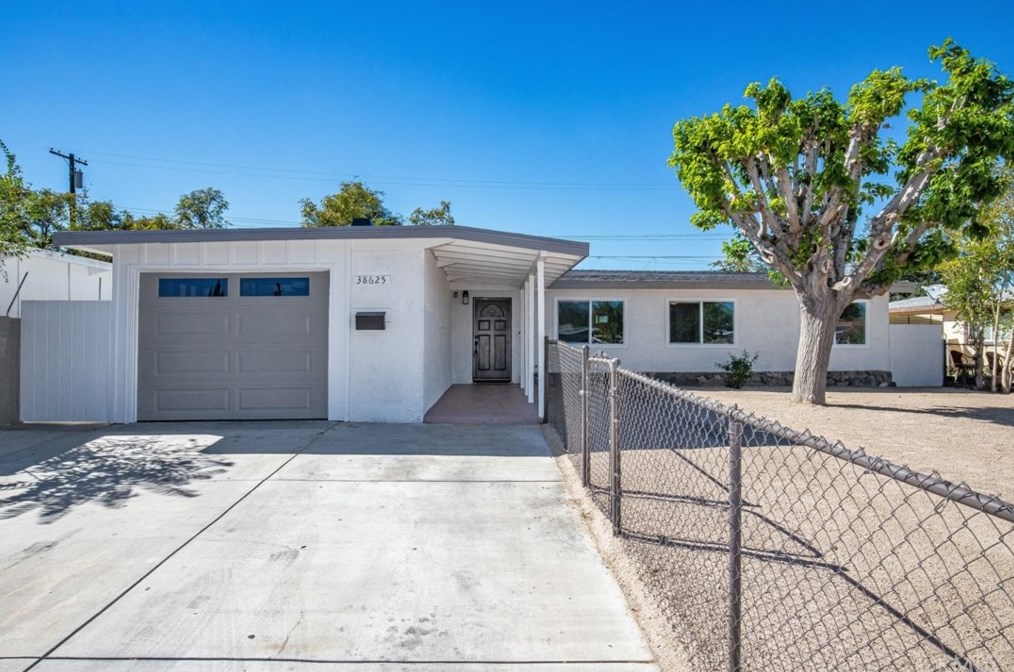 38625 Sumac Ave, Palmdale, CA 93550-3737
