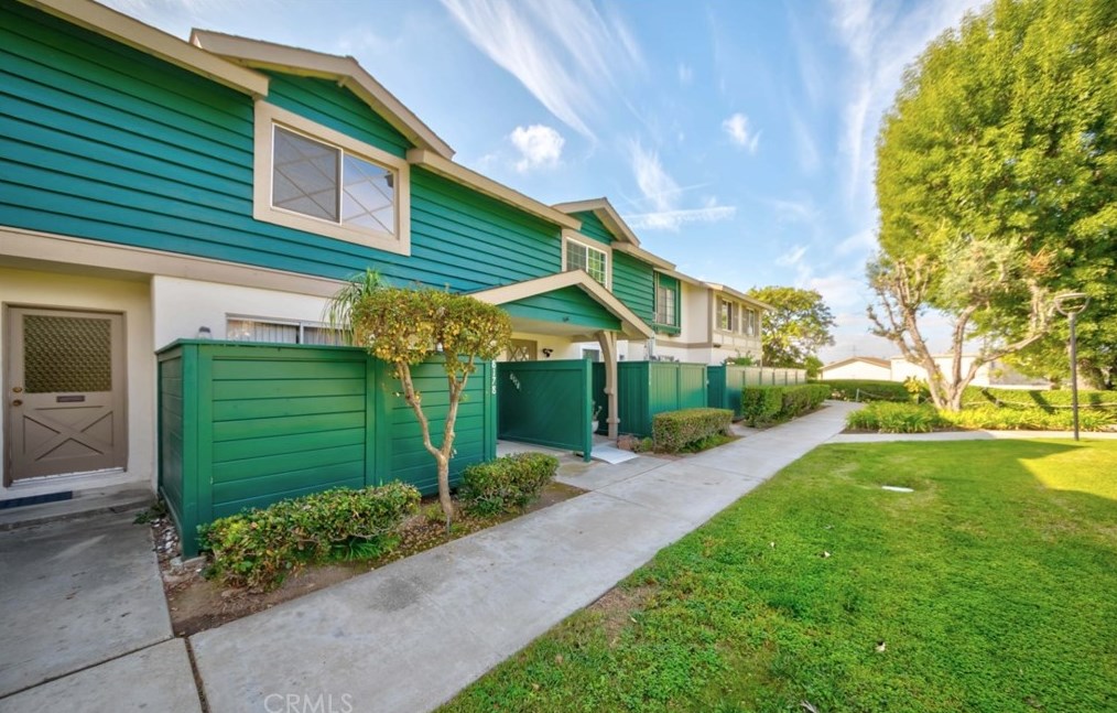 8178 Glengarry Green, Buena Park, CA 90621