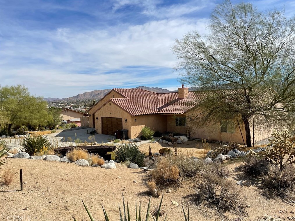 57355 Sierra Way, Yucca Valley, CA 92284