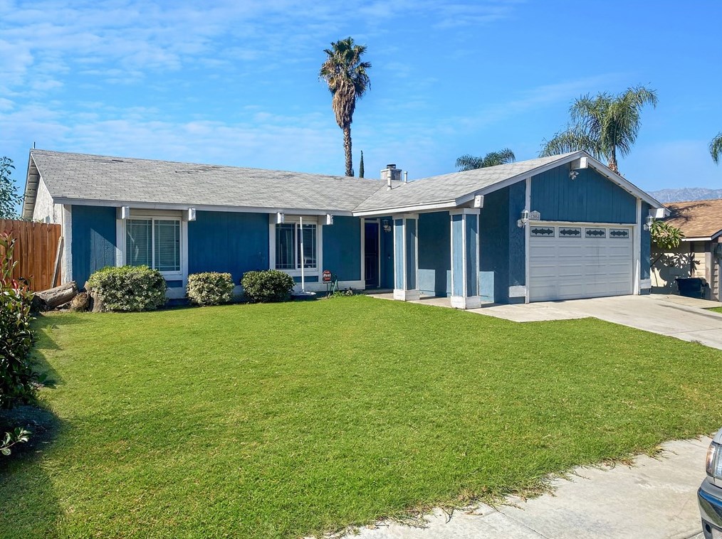 12058 Kenwood Dr, Fontana, CA 92337-2802