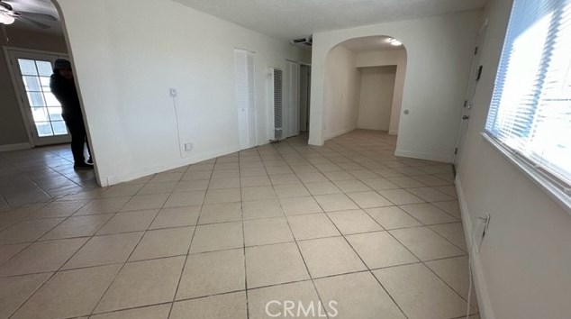 2001 Yellowstone Dr, Barstow, CA 92311-6738