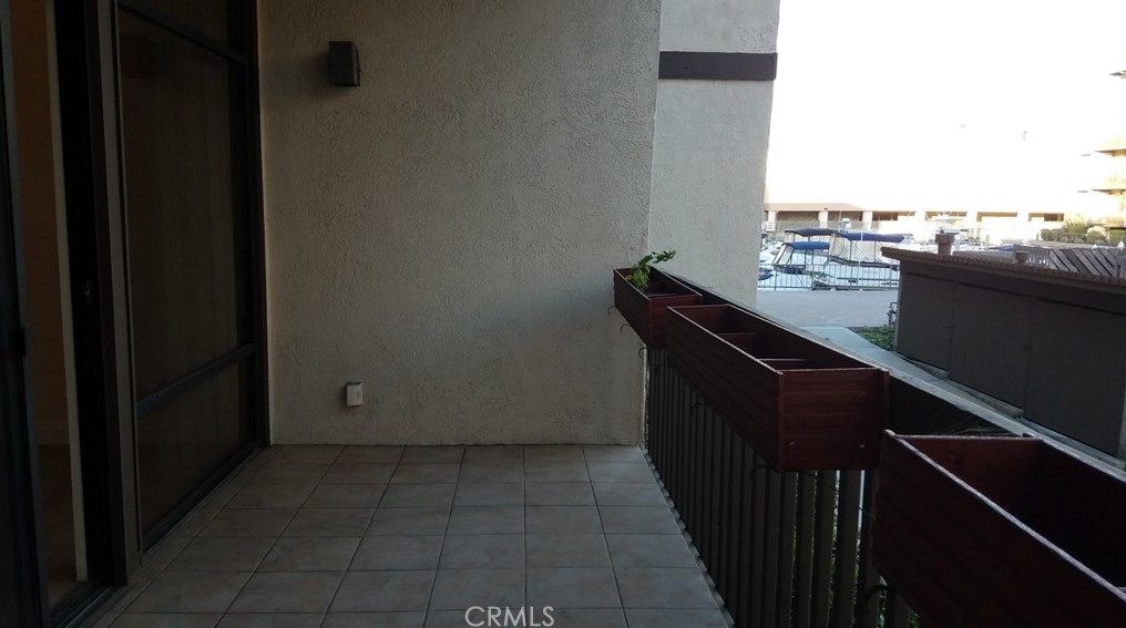 6112 Marina Pacifica Dr, Long Beach, CA 90803