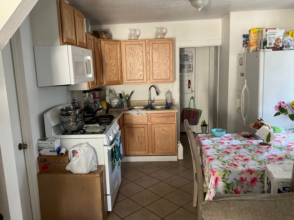 1430 57th St, Los Angeles CA  90011-4926 exterior