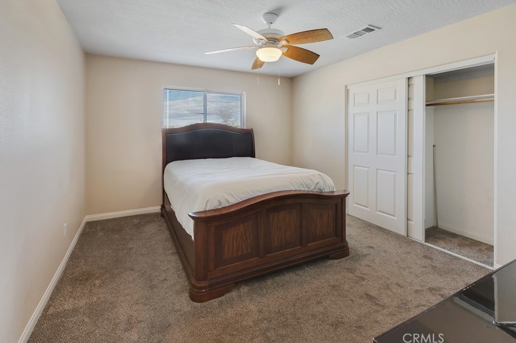 16515 Las Palmas St, Hesperia CA  92345-2114 exterior