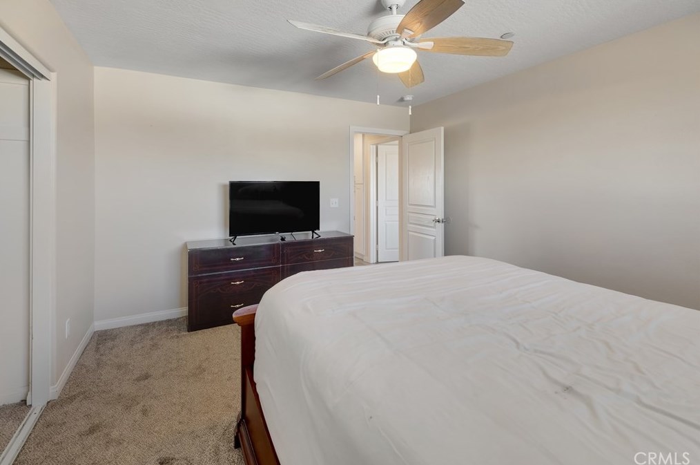 16515 Las Palmas St, Hesperia CA  92345-2114 exterior