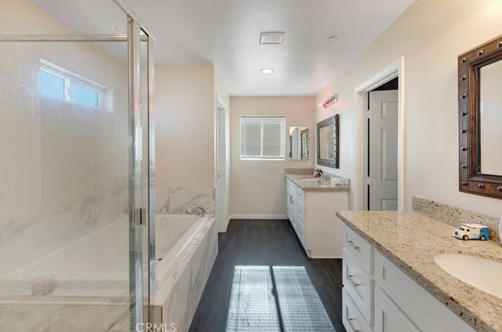 16515 Las Palmas St, Hesperia CA  92345-2114 exterior